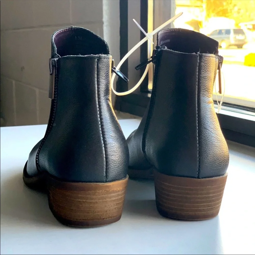Kensie Ghita Size 6.5 Black Short Ankle Leather Boots